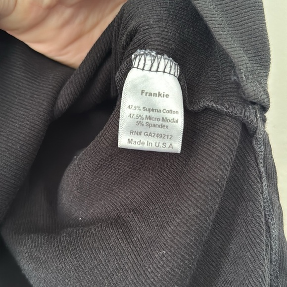 PJ Harlow Frankie Rib Knit Side Slit Sweatshirt - Black - Picture 3 of 4